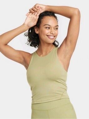 All In Motion Cropped Shelf Bra Tank Size Small  NWOT